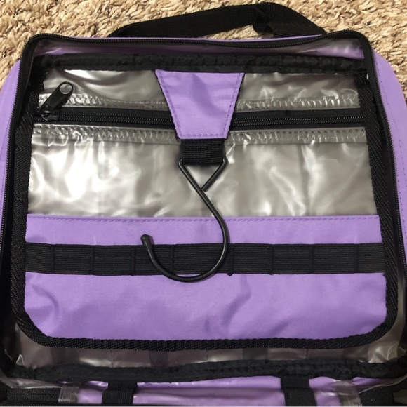 NEW PURPLE Embark Large Travel Cosmetic TOILETRY BAG Handle Zipper Pocket - Picture 3 of 8